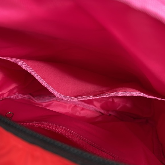 Hello Kitty Quilted Red Mini Backpack Embroidered Bag Zipper Charm Y2K - Picture 9 of 16